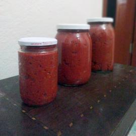 Ev Yapımı Domates Saçlası