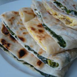 ISPANAKLI KATIKLI EKMEK