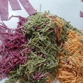 Renkli Sebzeli Erişte (El Yapımı)