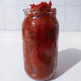 Ev Yapımı Domates Salçası