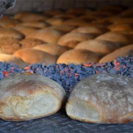 Ekşi mayalı köy ekmeği