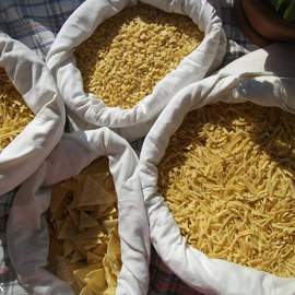 Köy Eriştesi (Bol Yumurtalı)