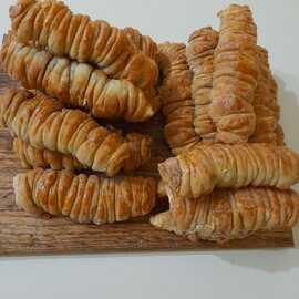 Cevizli Kıvırma Tatlısı (Ordu Burma)