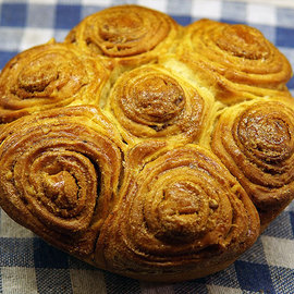 Ekşi Mayalı Cevizli Lokum