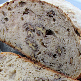 Ekşi Mayalı Cevizli Ekmek 