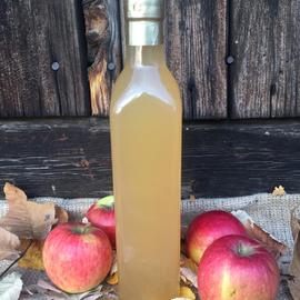 Doğal Elma Sirkesi (İlaçsız Elmadan)
