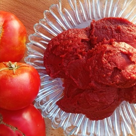 Ev Yapımı Domates Salçası 