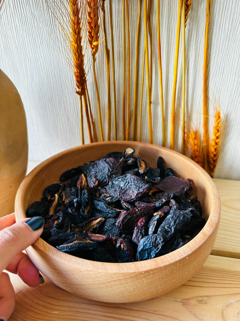 Mürdüm Eriği Kurusu