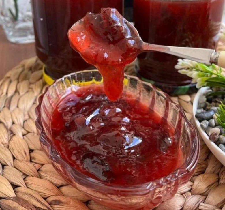 Mürdüm Erik Reçeli (850 Gr)