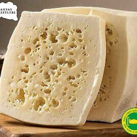 Manyas Kelle Peyniri (Az Tuzlu) 500 Gr.