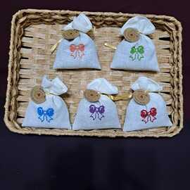 El Nakışı Fiyonk Lavanta Kesesi – 5 Farklı Renkte 5’Li Set